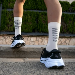 Calcetines Sporcks Just Run Crema Gris -Ciclismo Ventas calcetines sporcks just run crema gris 3